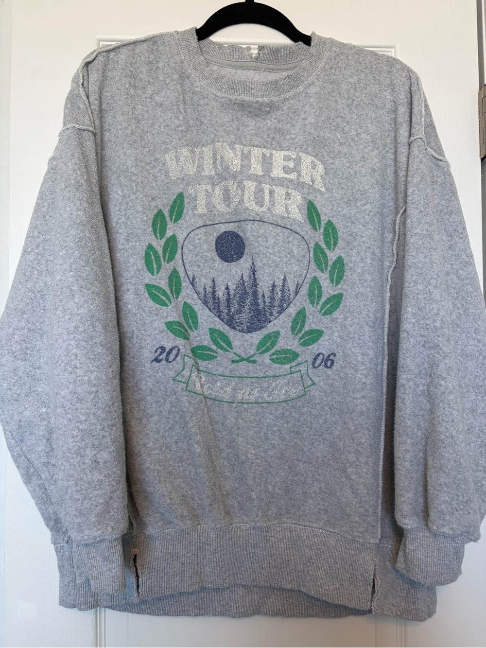 aerie‎ Winter Tour Graphic Oversized Fleece Crewneck Sweatshirt Gray XS